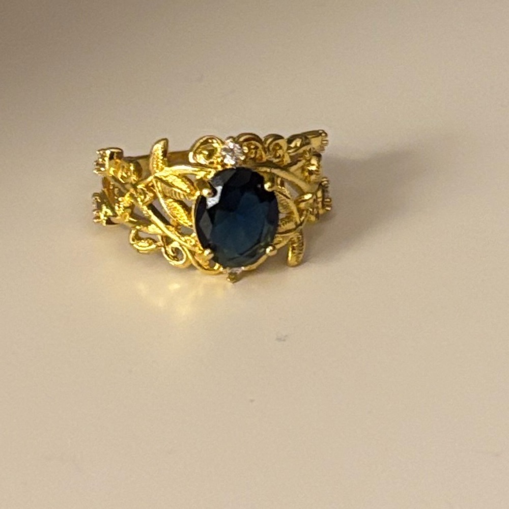 Elegant Gold and Blue Women's Ring